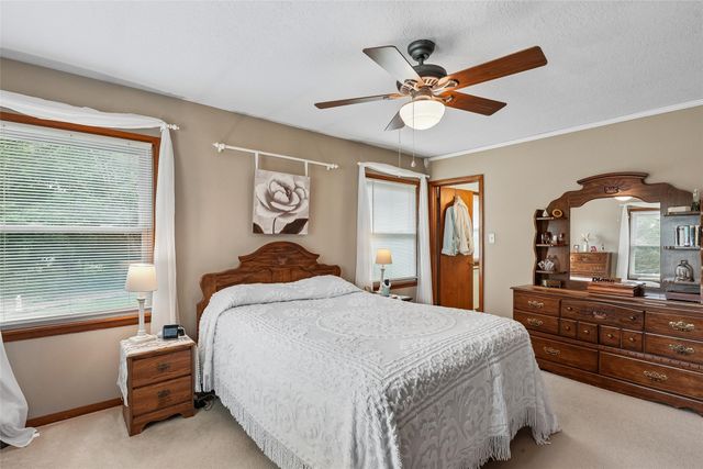 1601 W 13th Street S, Newton, IA 50208