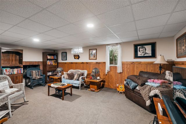 1601 W 13th Street S, Newton, IA 50208