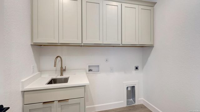 26 Enia Circle, San Antonio, TX 78257