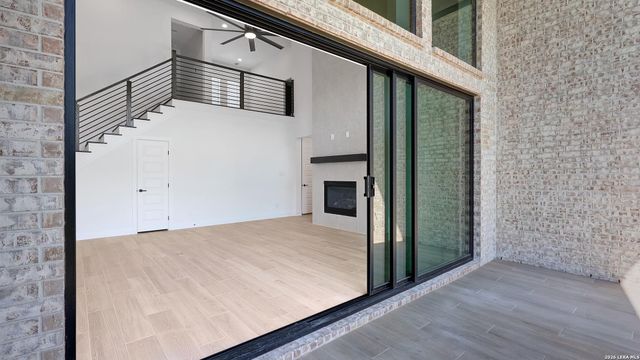 26 Enia Circle, San Antonio, TX 78257