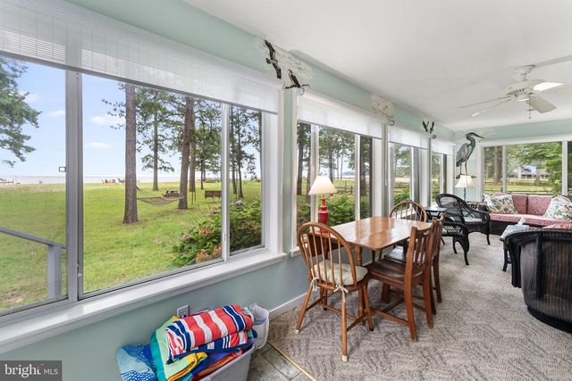 924 BLACKBEARD POND RD, Hague, VA 22469