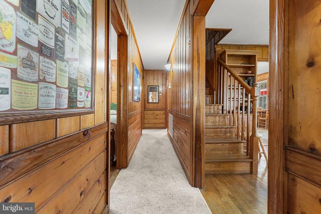 924 BLACKBEARD POND RD, Hague, VA 22469