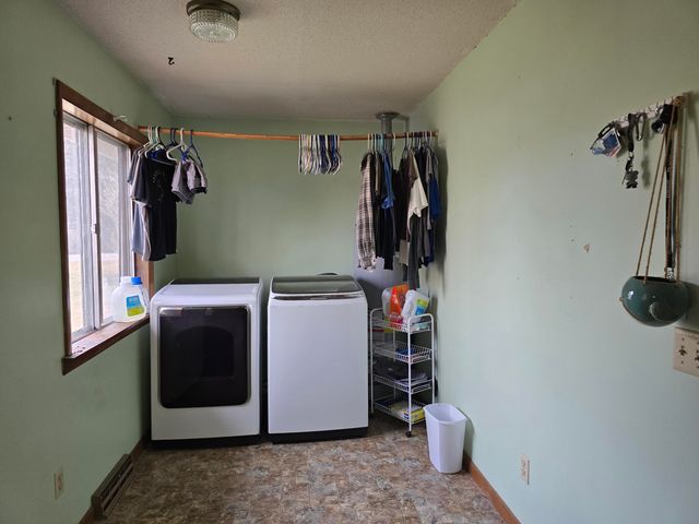 1700 Sherwood Lane, Ava, MO 65608