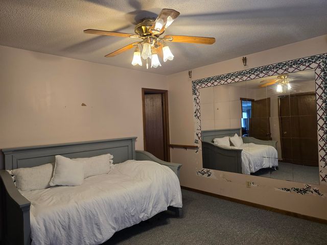 1700 Sherwood Lane, Ava, MO 65608