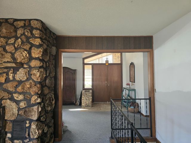 1700 Sherwood Lane, Ava, MO 65608