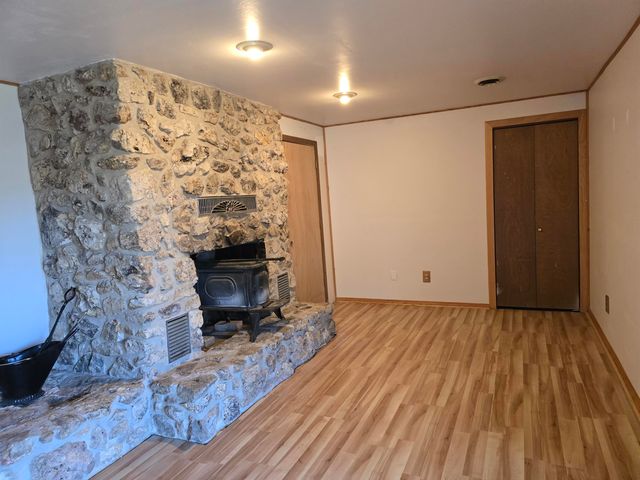 1700 Sherwood Lane, Ava, MO 65608