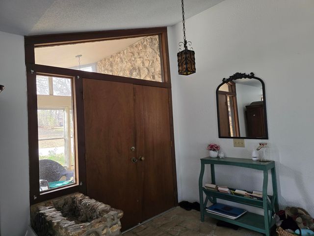 1700 Sherwood Lane, Ava, MO 65608