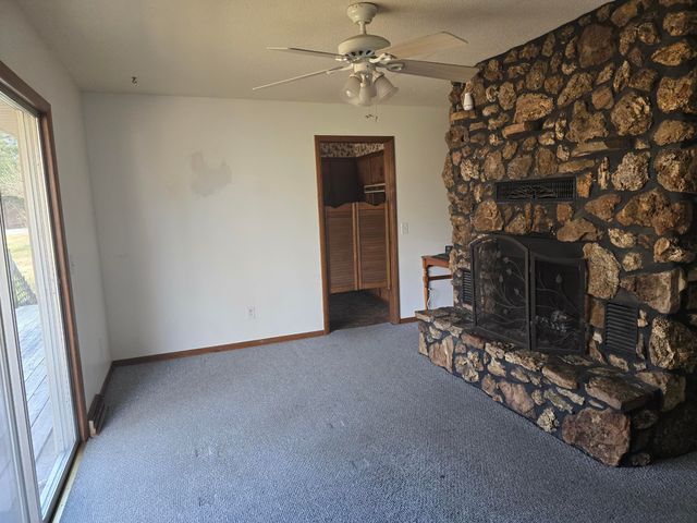 1700 Sherwood Lane, Ava, MO 65608