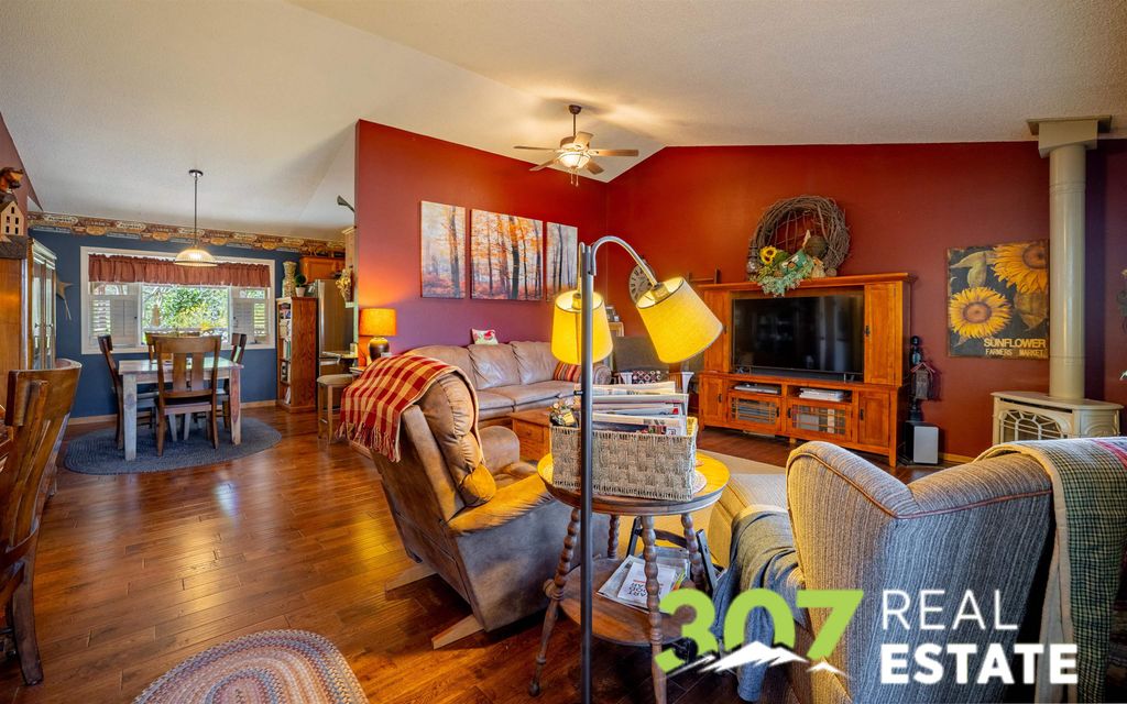 2229 Greever St, Cody, WY 82414 photo 5