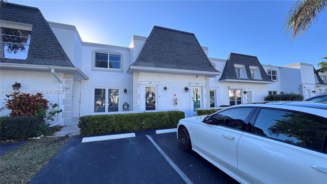 903 NE 27th Ave 903, Hallandale Beach, FL 33009