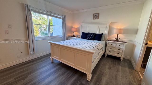 903 NE 27th Ave 903, Hallandale Beach, FL 33009