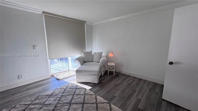 903 NE 27th Ave 903, Hallandale Beach, FL 33009