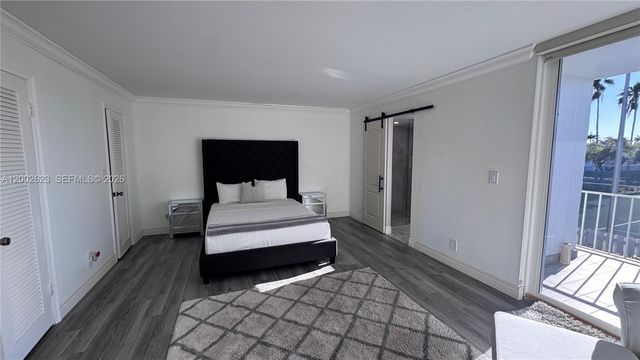 903 NE 27th Ave 903, Hallandale Beach, FL 33009