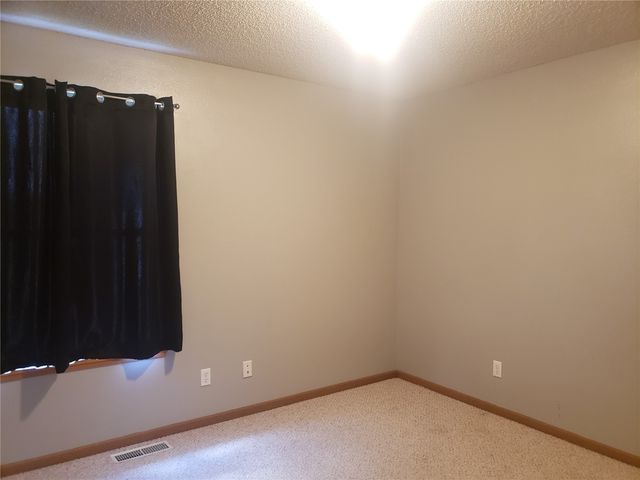 5500 Kacena Avenue, Marion, IA 52302