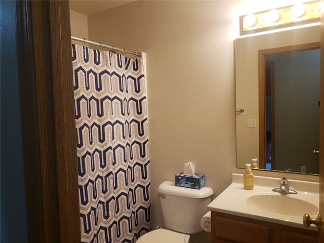 5500 Kacena Avenue, Marion, IA 52302