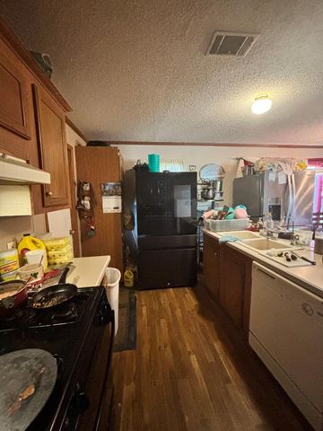 3400 Raindrop Drive, Alvarado, TX 76009