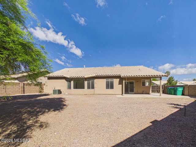 7169 W Rivulet Drive, Tucson, AZ 85743