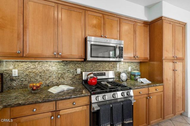 313 E Clara Street E, Port Hueneme, CA 93041