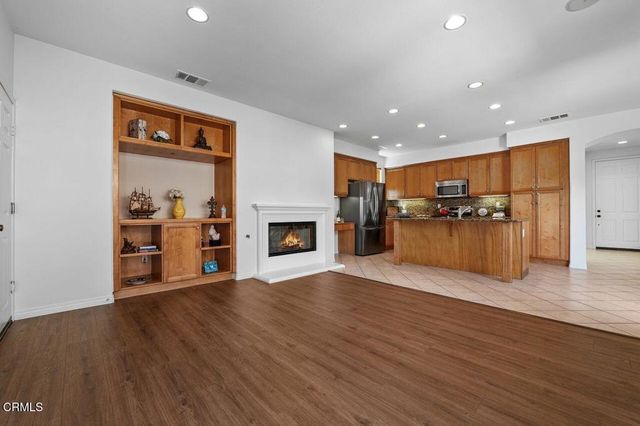 313 E Clara Street E, Port Hueneme, CA 93041