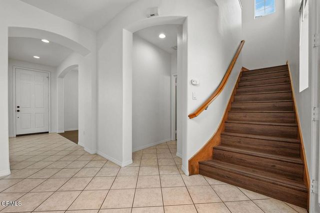 313 E Clara Street E, Port Hueneme, CA 93041