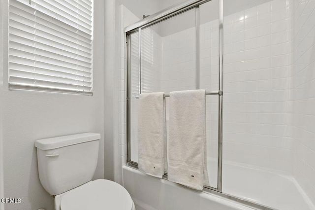 313 E Clara Street E, Port Hueneme, CA 93041