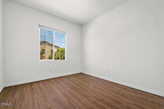313 E Clara Street E, Port Hueneme, CA 93041