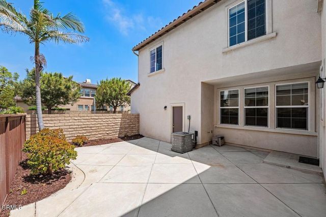 313 E Clara Street E, Port Hueneme, CA 93041