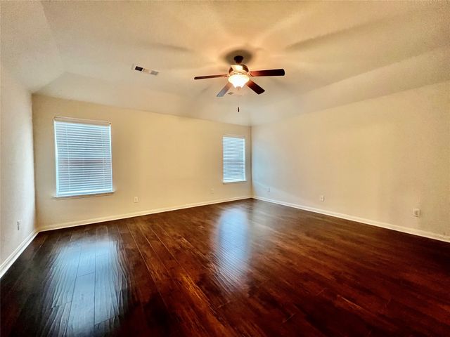 2421 Fall Leaf Court, Denton, TX 76209