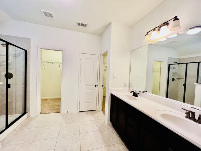 2421 Fall Leaf Court, Denton, TX 76209