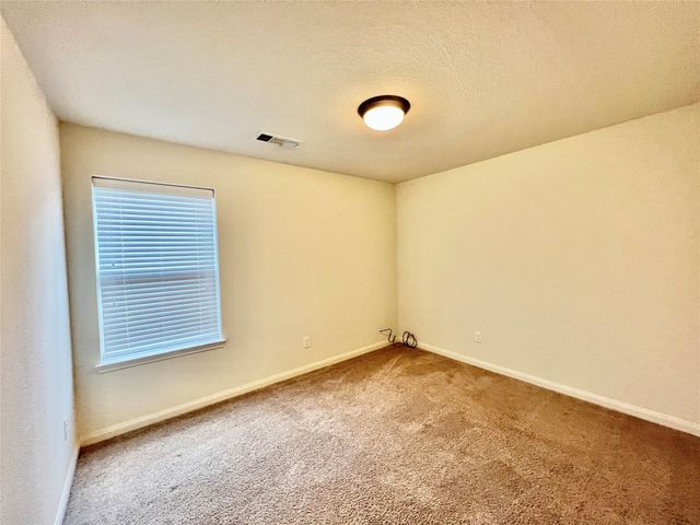 2421 Fall Leaf Court, Denton, TX 76209