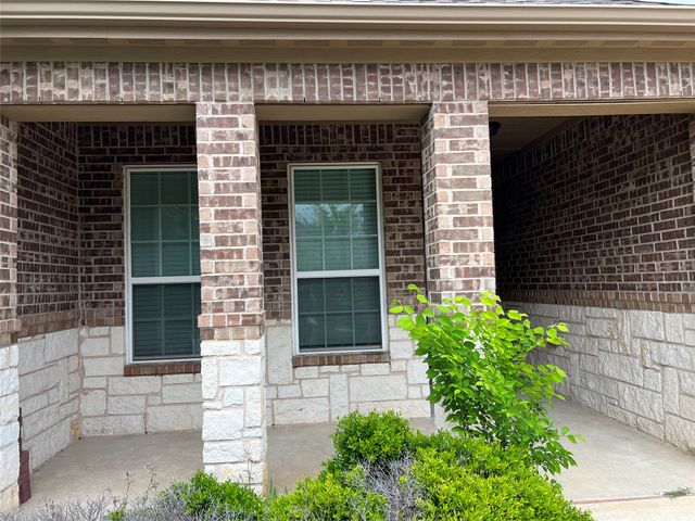 2421 Fall Leaf Court, Denton, TX 76209