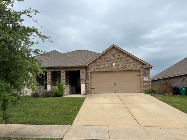 2421 Fall Leaf Court, Denton, TX 76209