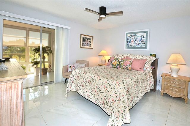 25 Pine Arbor Lane 202, Vero Beach, FL 32962