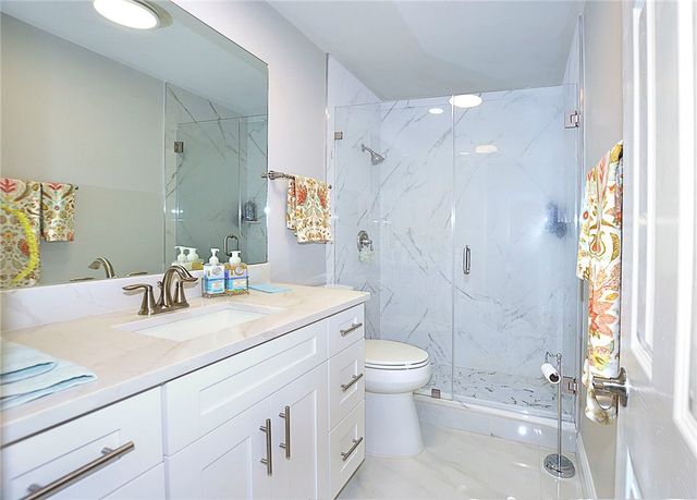 25 Pine Arbor Lane 202, Vero Beach, FL 32962