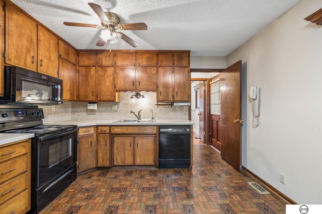 3921 S Folsom Street, Lincoln, NE 68522