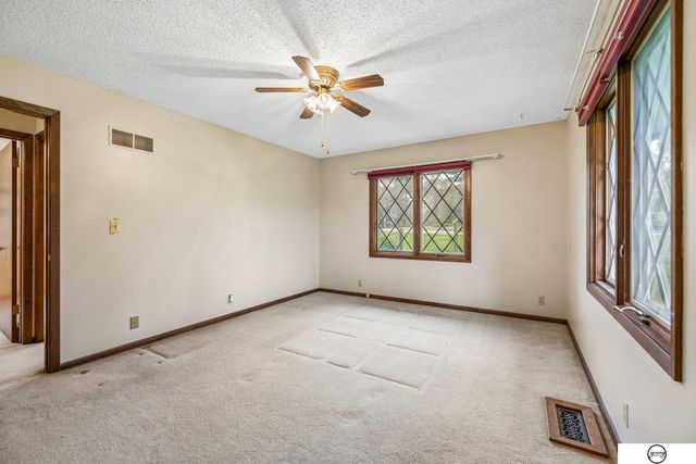 3921 S Folsom Street, Lincoln, NE 68522