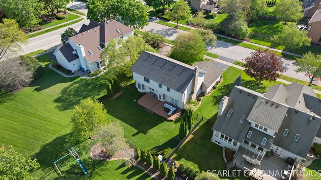 2875 Carriage Way, Aurora, IL 60504