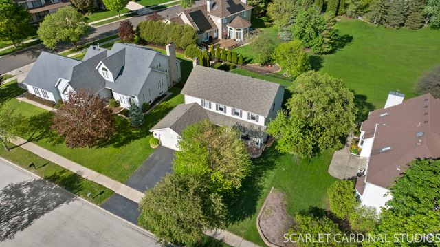 2875 Carriage Way, Aurora, IL 60504