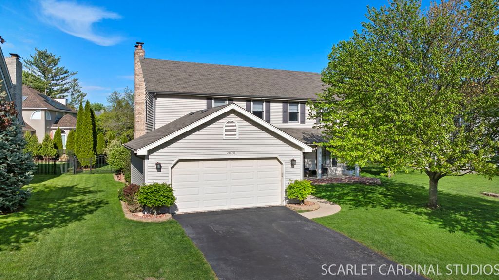 2875 Carriage Way, Aurora, IL 60504