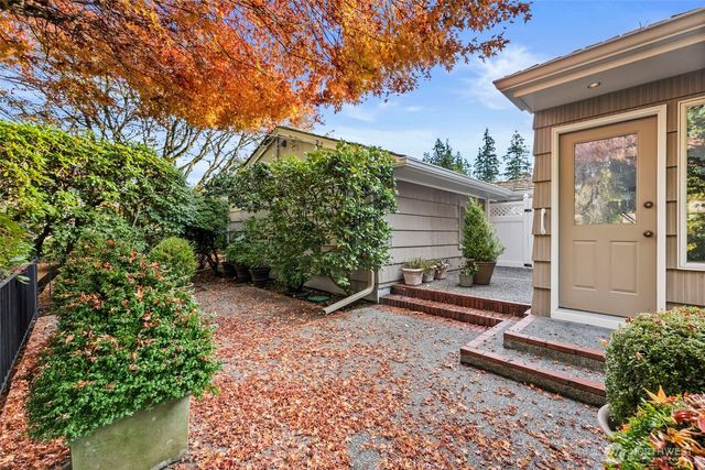 1 Forest Glen Lane SW, Lakewood, WA 98498