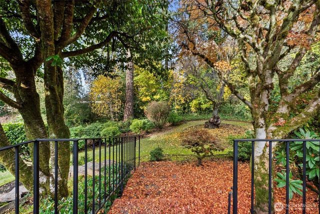1 Forest Glen Lane SW, Lakewood, WA 98498