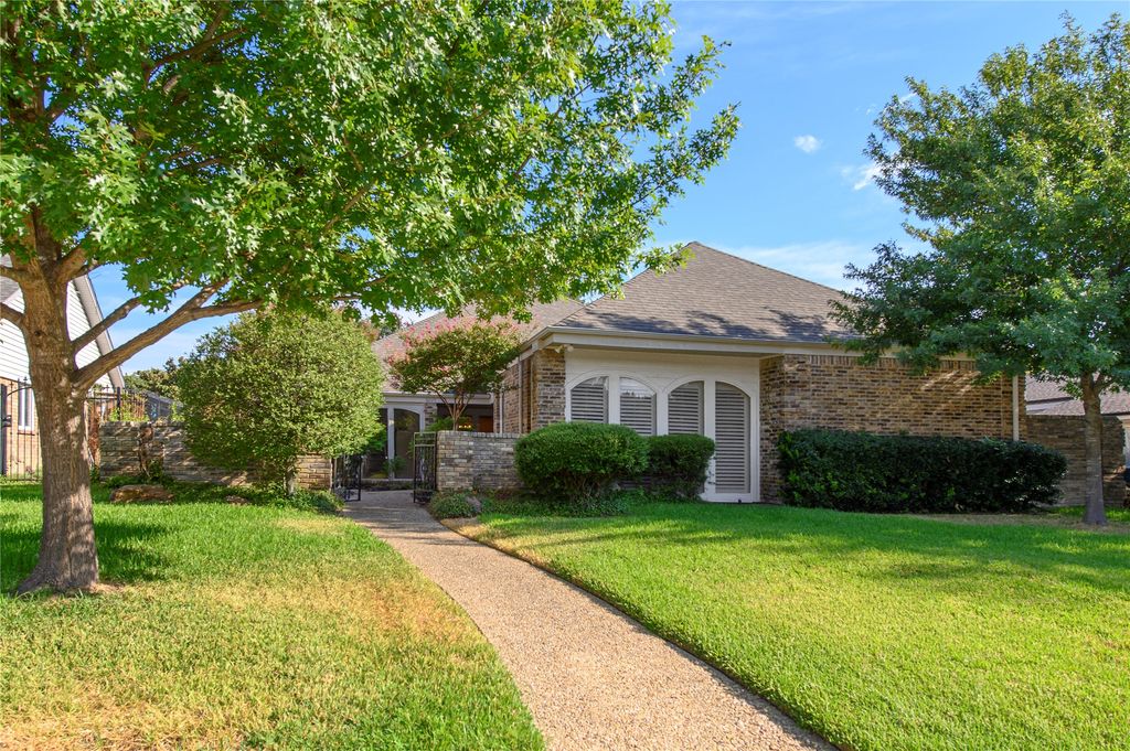 6025 Daven Oaks Drive, Dallas, TX 75248