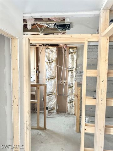 13470 McGregor BLVD, Fort Myers, FL 33919