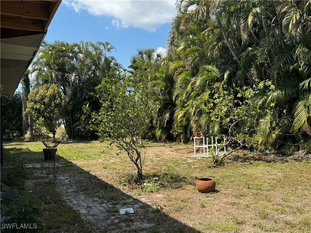 13470 McGregor BLVD, Fort Myers, FL 33919