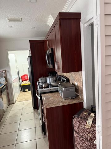2251 NW 29th Terrace, Fort Lauderdale, FL 33311