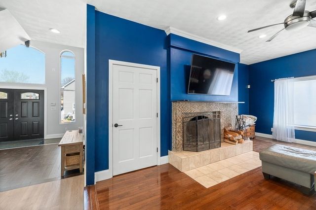 20 Landers Rd, Stoneham, MA 02180