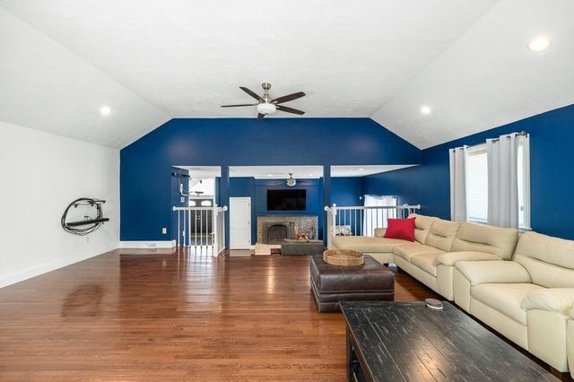 20 Landers Rd, Stoneham, MA 02180