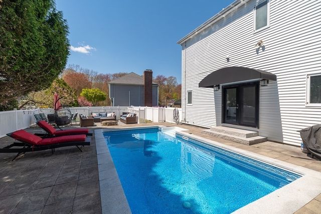 20 Landers Rd, Stoneham, MA 02180