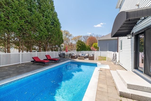 20 Landers Rd, Stoneham, MA 02180
