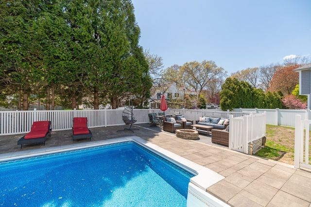 20 Landers Rd, Stoneham, MA 02180